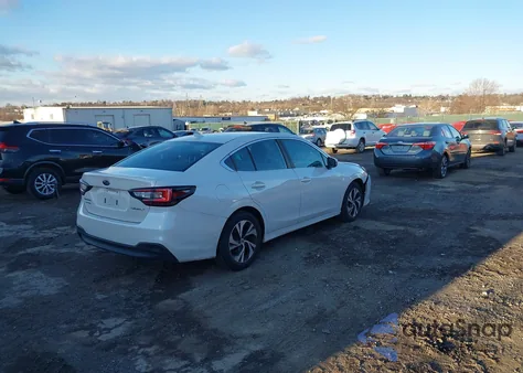 2021 Subaru Legacy Premium z USA, uszkodzony, nr VIN 4S3BWAC62M3005914